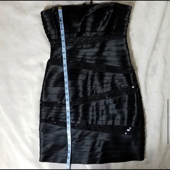 Brand New BCBGMaxaria Strapless Dress - Picture 6 of 8